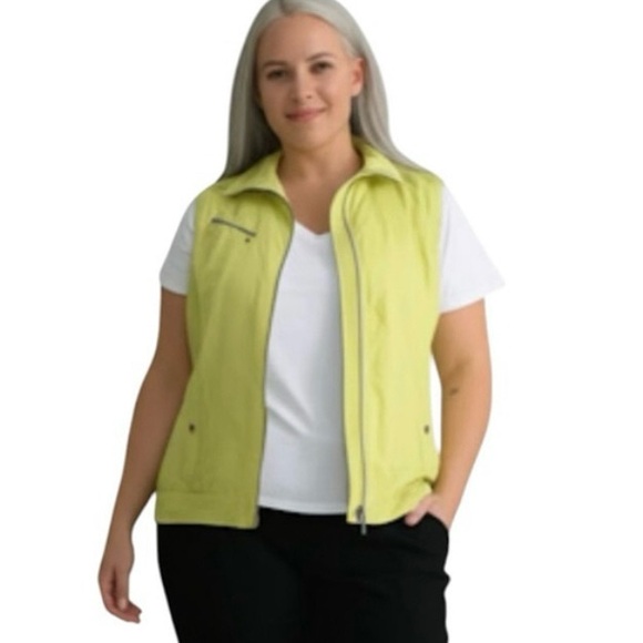 Chico's Zenergy Chartreuse Lightweight Athletic  Full Zip Vest with Collar - Picture 1 of 9